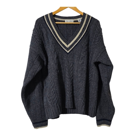 Lodge 100% Wool V-Neck Sweater - Picture 2 of 7